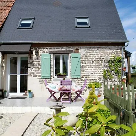 Semesterbostad Du Courtils